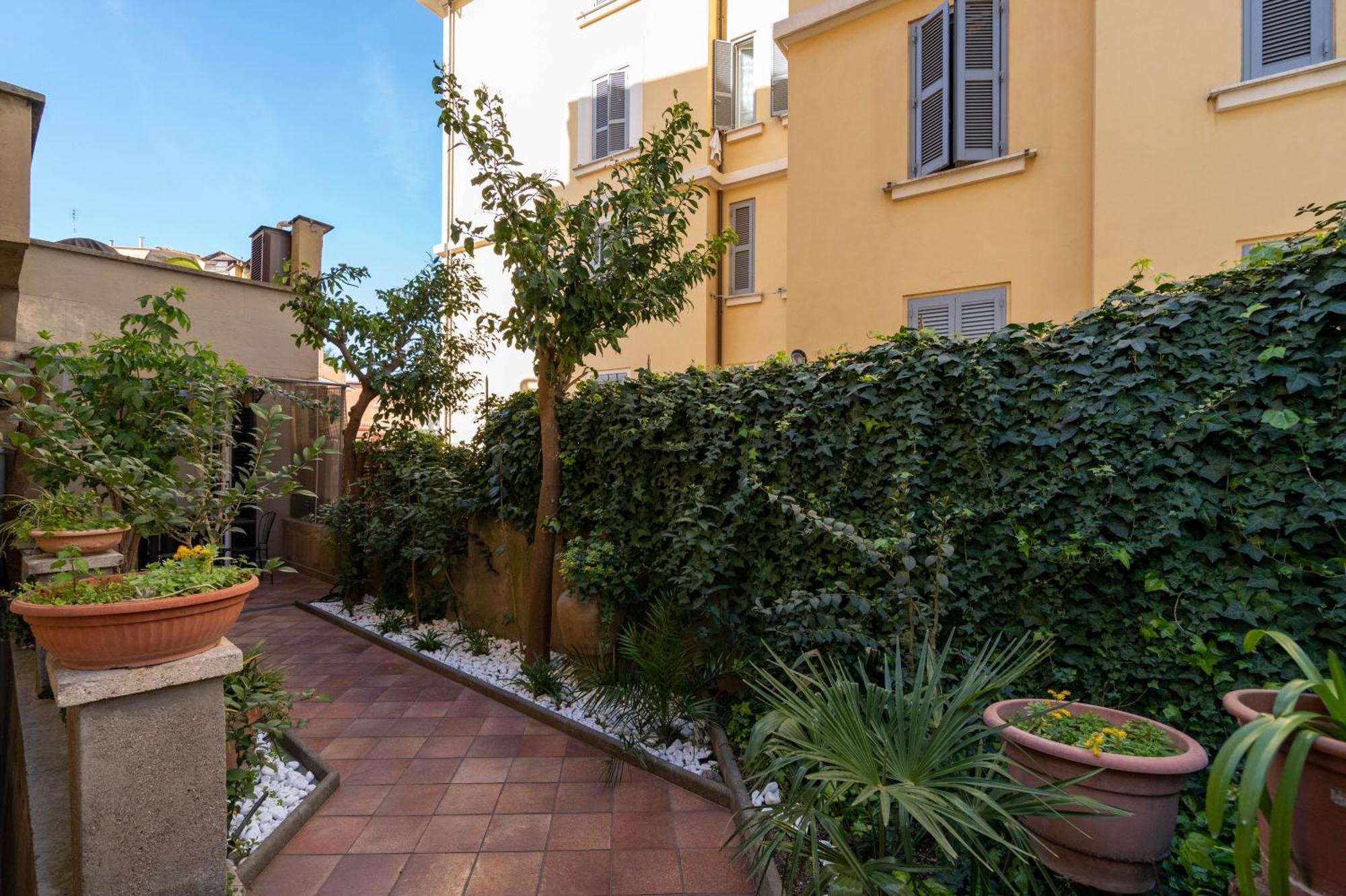 Centro Pochi Minuti - Con Giardino Privato Apartment Rom